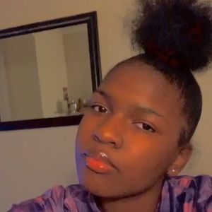 Meet your Posher, Destiny